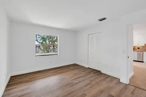 8460 Casa Del Lago Boca Raton FL 33433