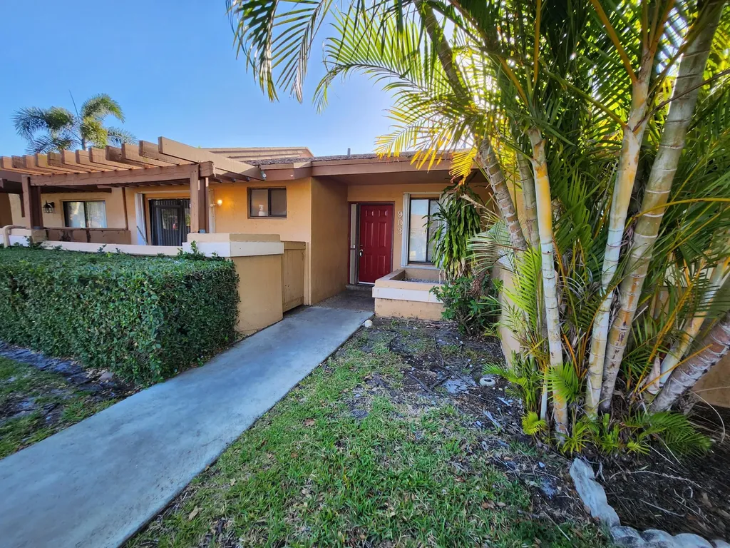 903 NW 79th Terrace Plantation FL 33324