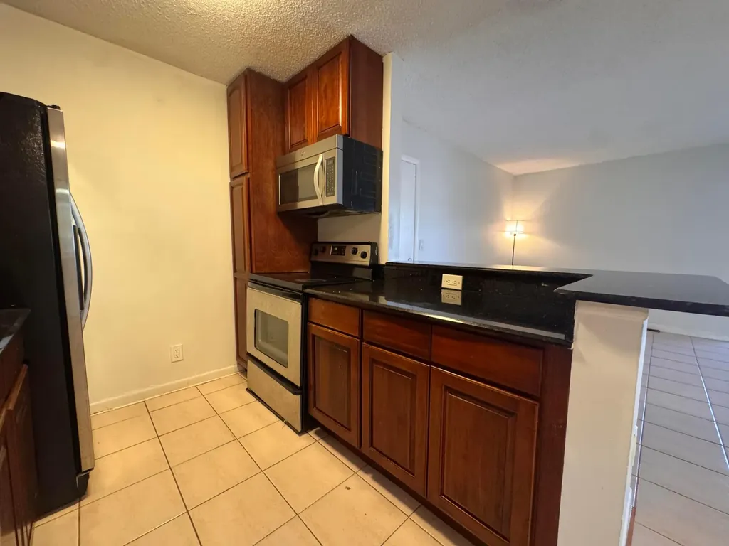 809 NE 199th Street Miami FL 33179
