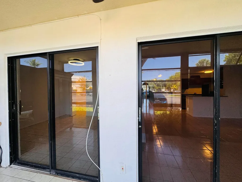 809 NE 199th Street Miami FL 33179