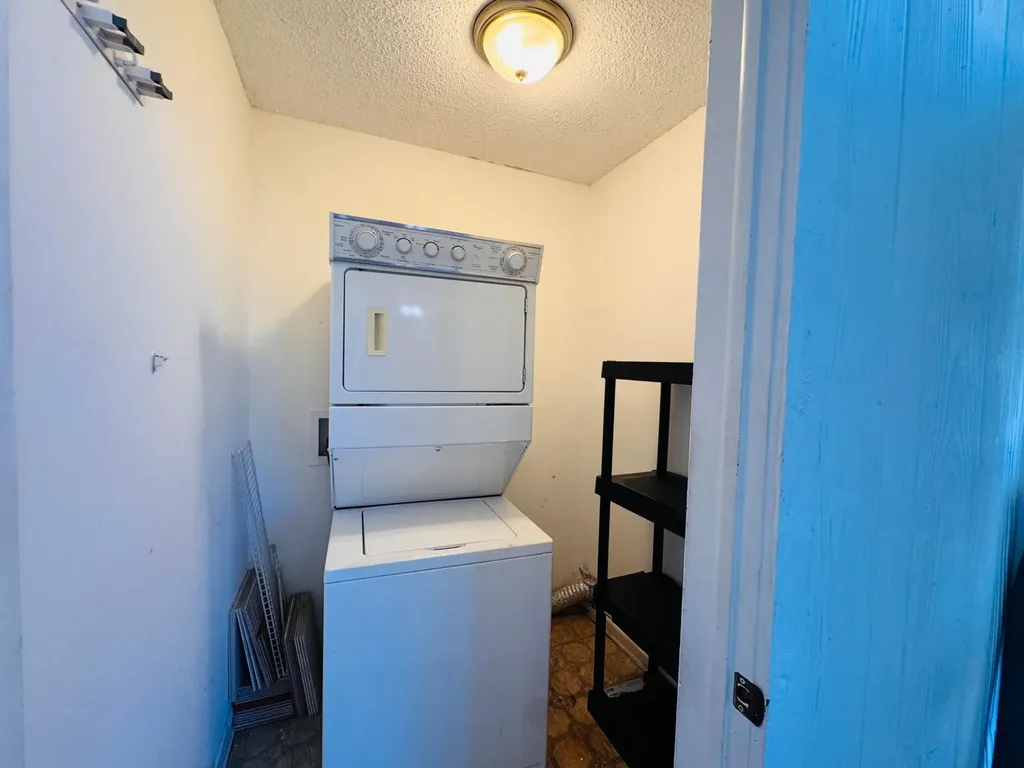 809 NE 199th Street Miami FL 33179