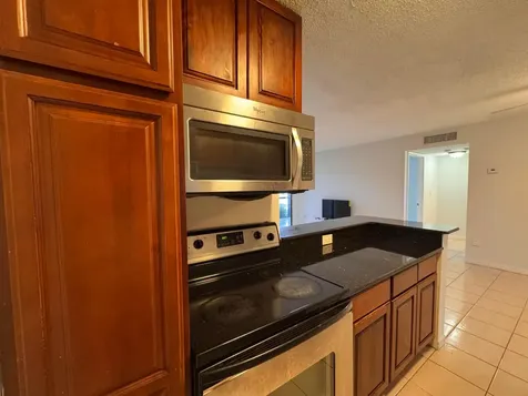 809 NE 199th Street Miami FL 33179