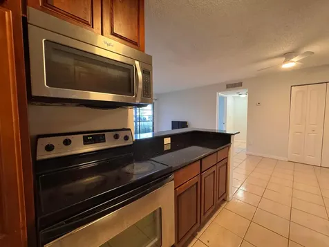 809 NE 199th Street Miami FL 33179
