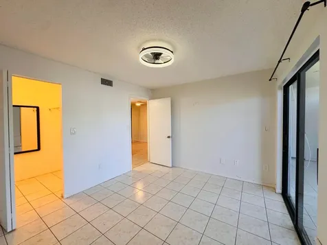 809 NE 199th Street Miami FL 33179