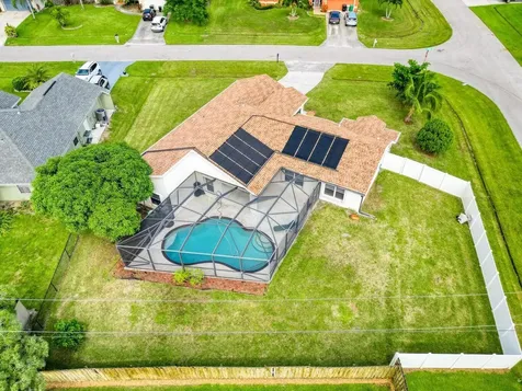 4605 NW Gastonia Street Port St Lucie FL 34983