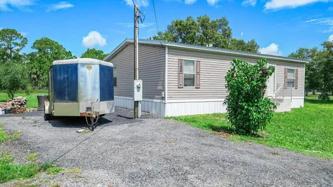 220 N Sendero Street Clewiston FL 33440