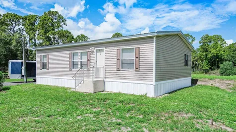 220 N Sendero Street Clewiston FL 33440