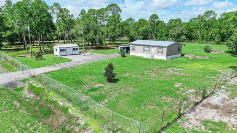 220 N Sendero Street Clewiston FL 33440