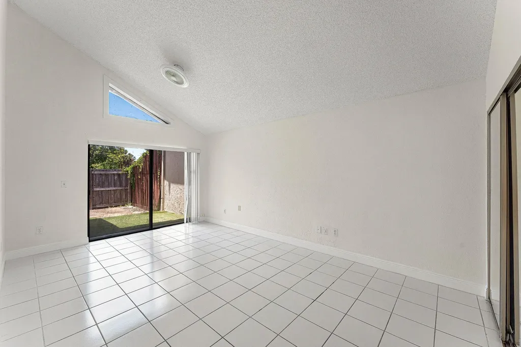 7627 Sierra Drive W Boca Raton FL 33433