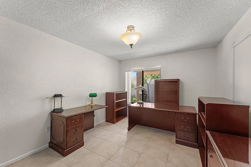 7627 Sierra Drive W Boca Raton FL 33433