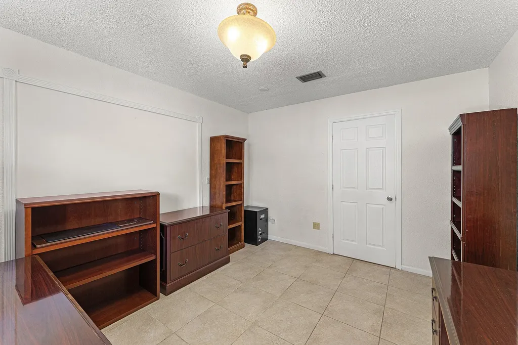 7627 Sierra Drive W Boca Raton FL 33433