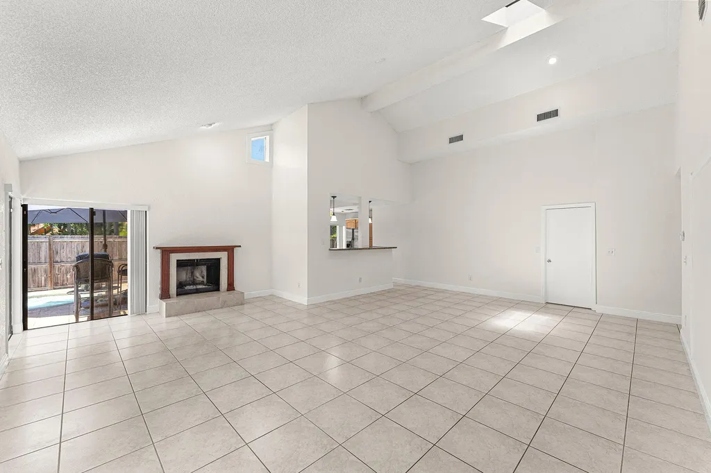 7627 Sierra Drive W Boca Raton FL 33433