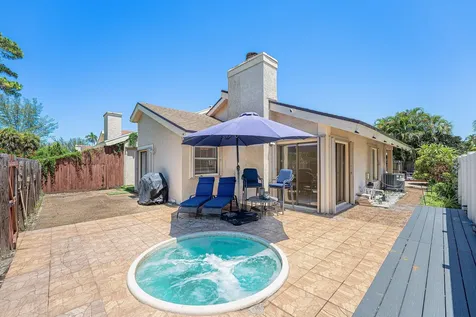 7627 Sierra Drive W Boca Raton FL 33433