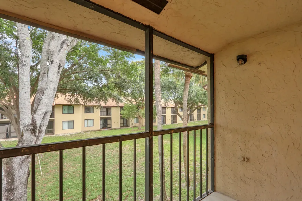 21938 Remsen Terrace Boca Raton FL 33433