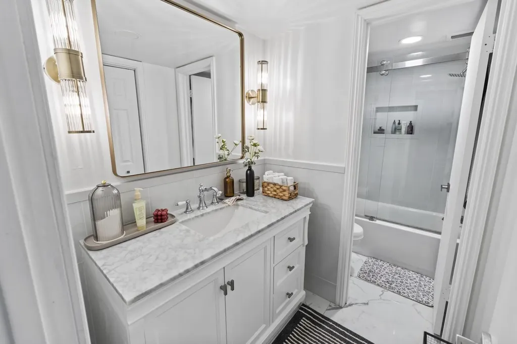 1021 Mockingbird Lane Plantation FL 33324