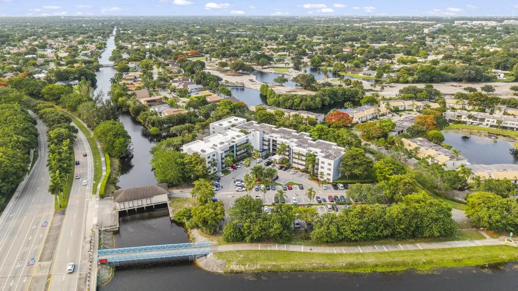 1021 Mockingbird Lane Plantation FL 33324