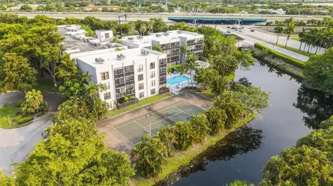 1021 Mockingbird Lane Plantation FL 33324