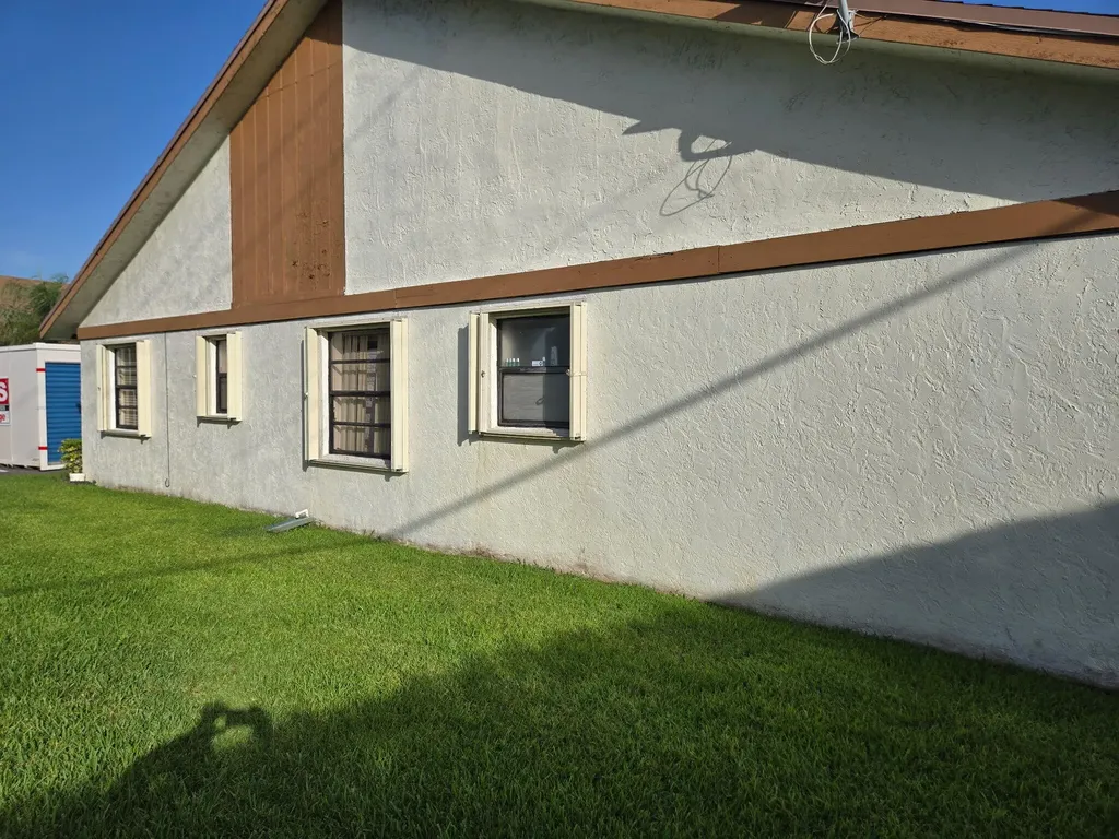1160 Parkside Green Drive Greenacres FL 33415