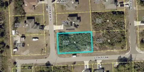 1607 Dora Avenue S Lehigh Acres FL 33976