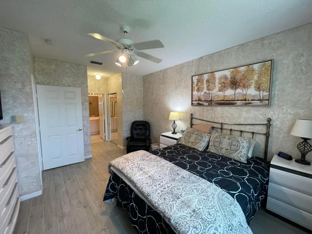 7941 Laina Lane Boynton Beach FL 33437