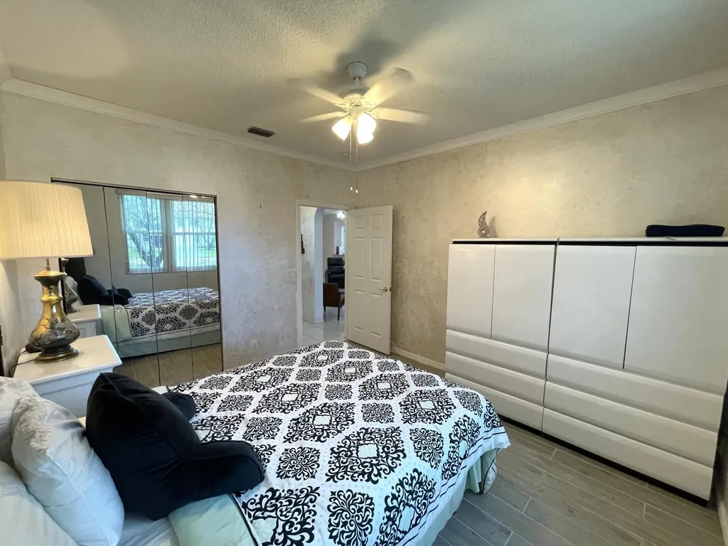 7941 Laina Lane Boynton Beach FL 33437