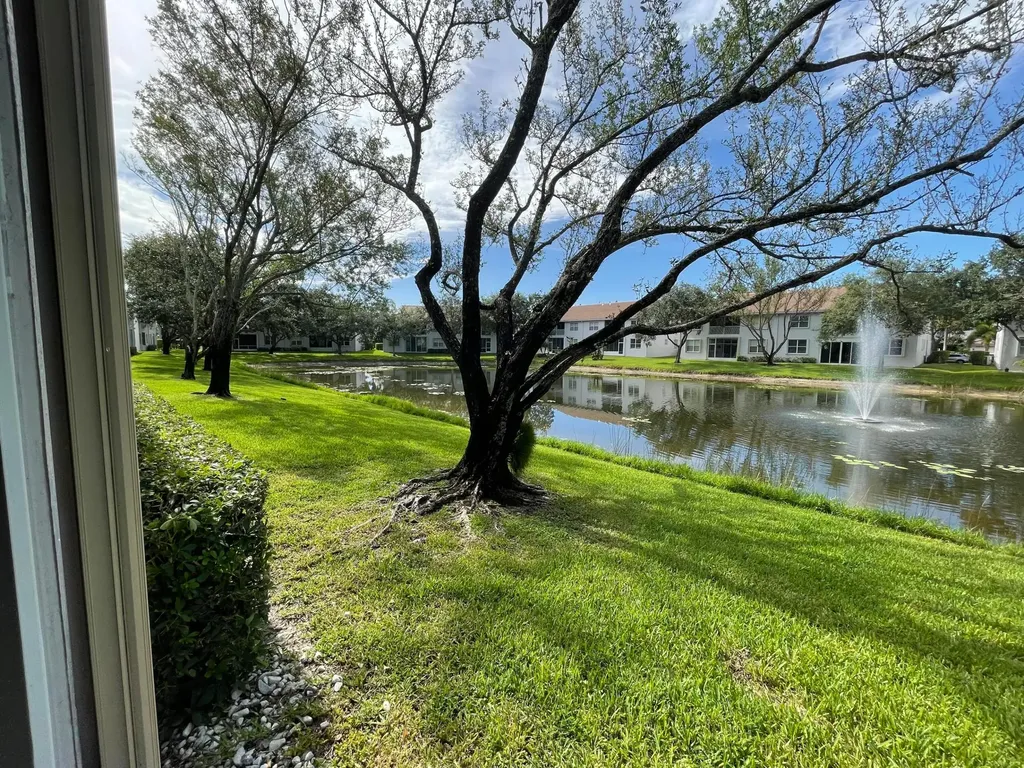 7941 Laina Lane Boynton Beach FL 33437