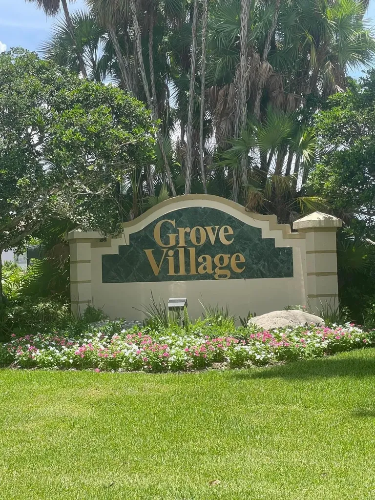 7941 Laina Lane Boynton Beach FL 33437