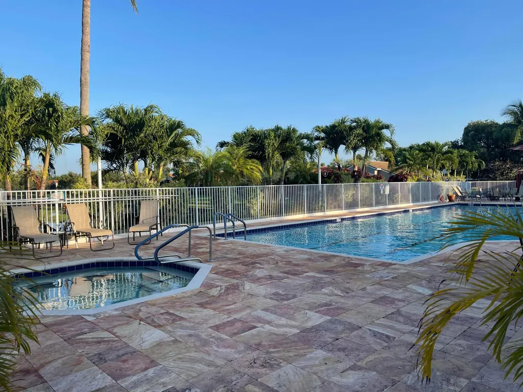 7941 Laina Lane Boynton Beach FL 33437