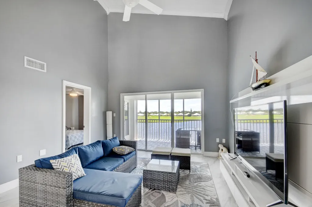 9204 Glenmoor Drive West Palm Beach FL 33409