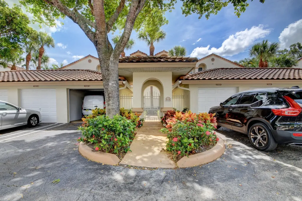 9204 Glenmoor Drive West Palm Beach FL 33409