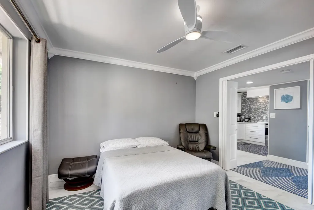 9204 Glenmoor Drive West Palm Beach FL 33409