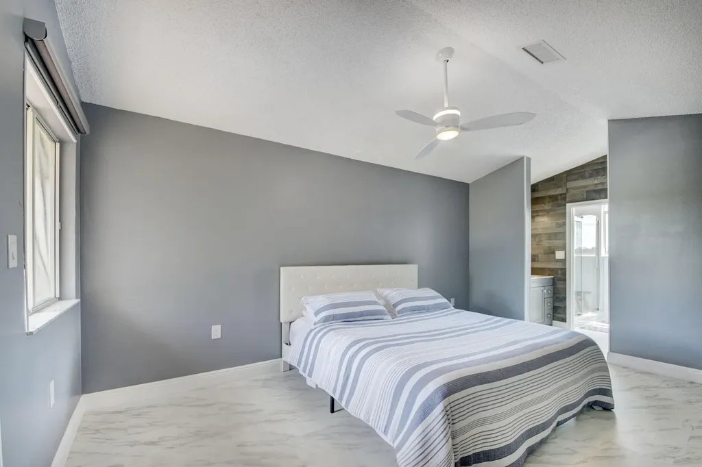 9204 Glenmoor Drive West Palm Beach FL 33409