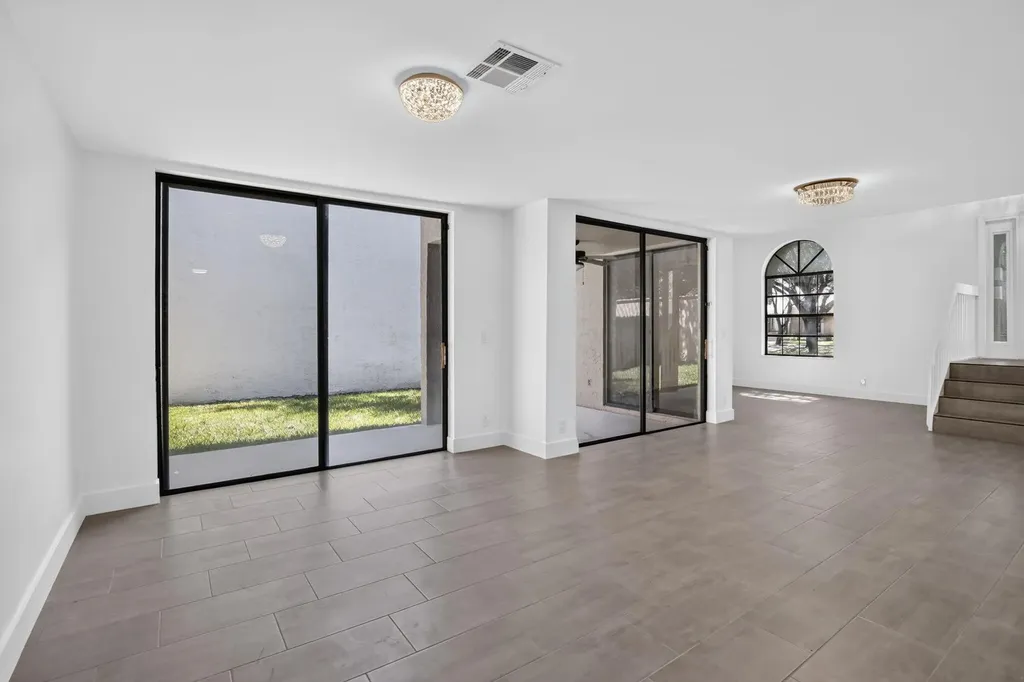 1671 NW 107th Lane Plantation FL 33322