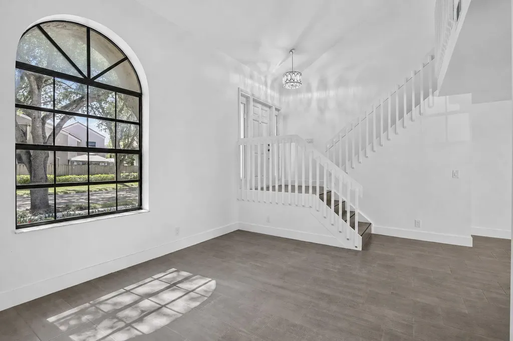 1671 NW 107th Lane Plantation FL 33322