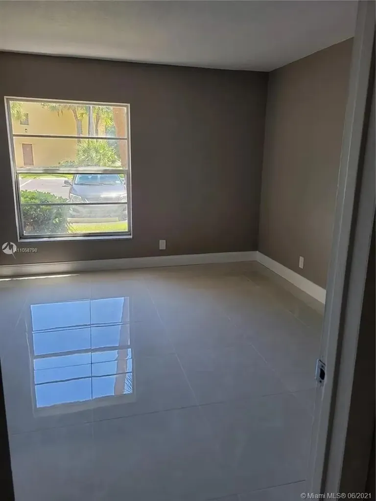 470 NW 20th Street Boca Raton FL 33431