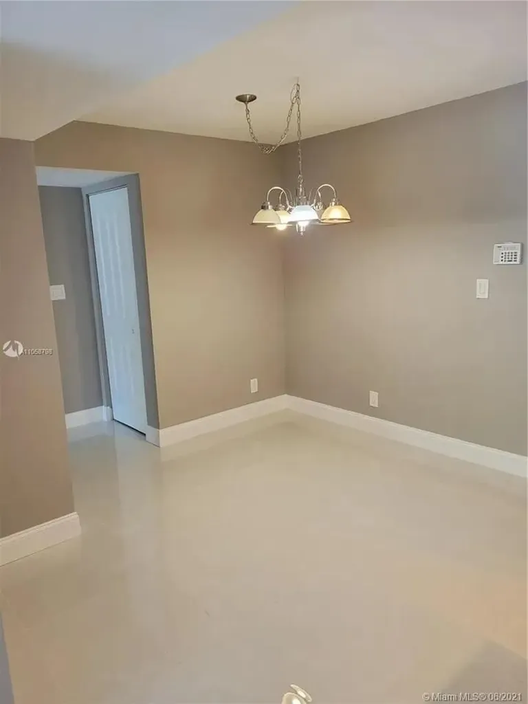 470 NW 20th Street Boca Raton FL 33431