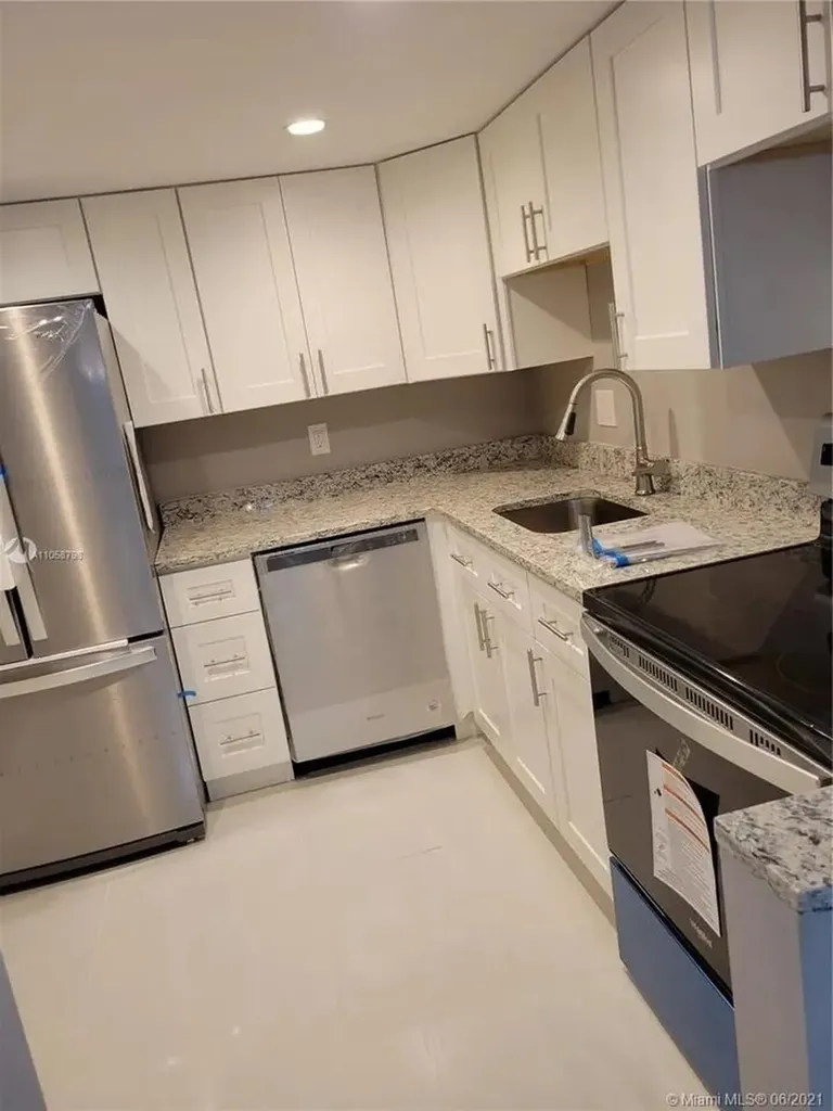 470 NW 20th Street Boca Raton FL 33431