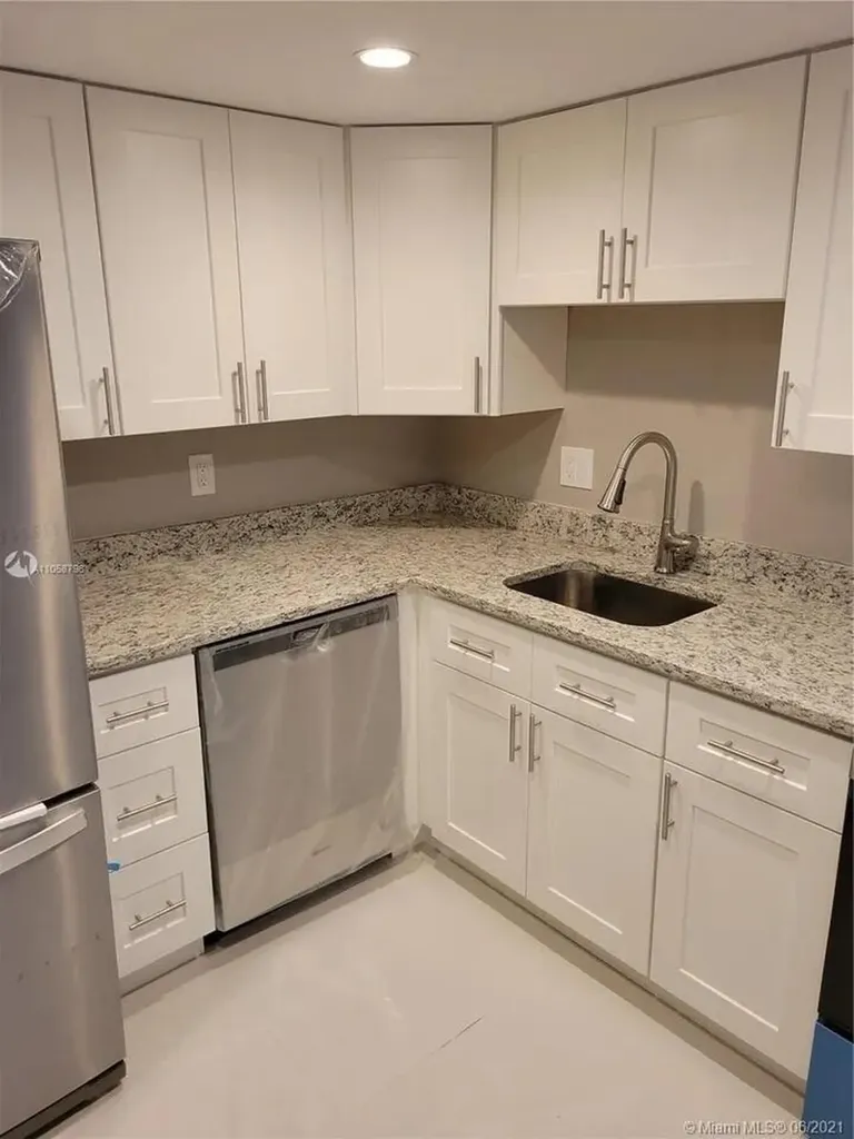 470 NW 20th Street Boca Raton FL 33431