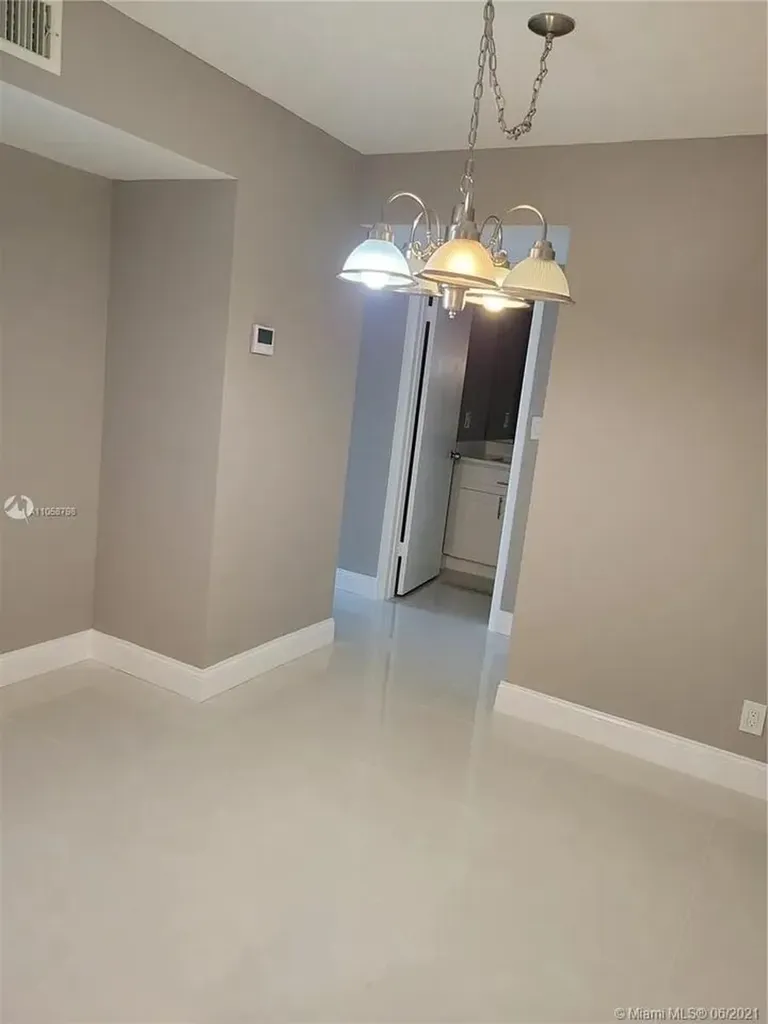 470 NW 20th Street Boca Raton FL 33431
