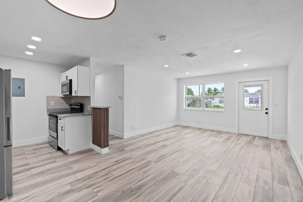 2029 Ardmore Road West Palm Beach FL 33409