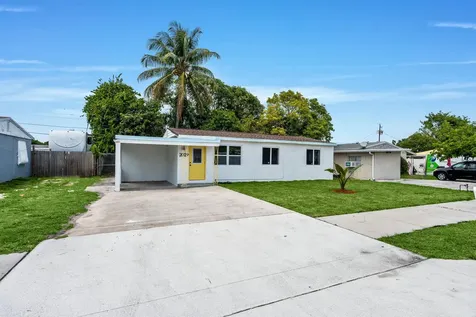 2029 Ardmore Road West Palm Beach FL 33409