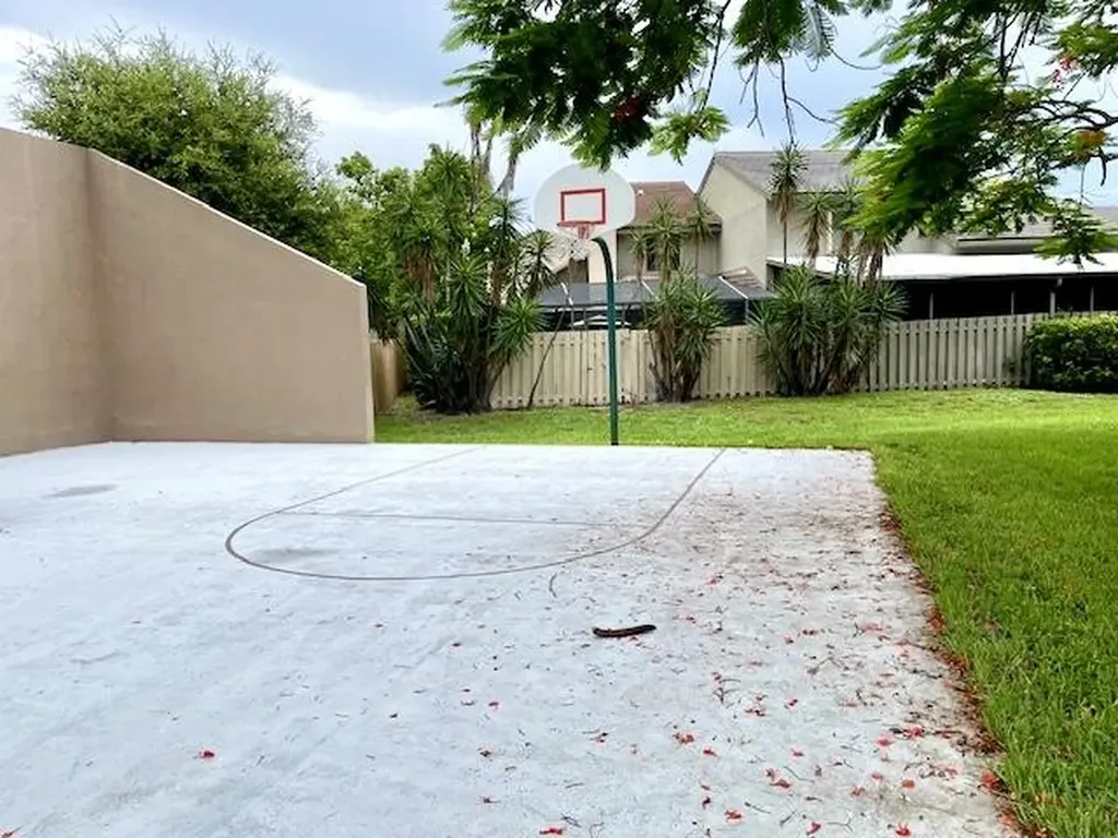 5145 Sesame Street Palm Beach Gardens FL 33418
