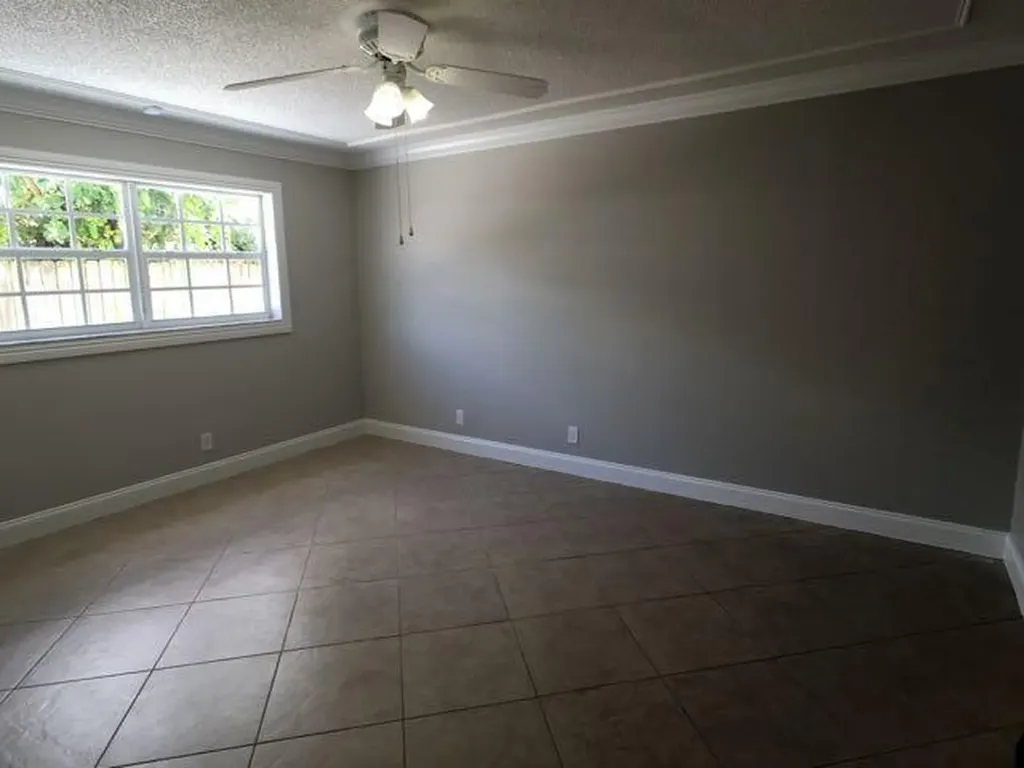 5791 S Rue Road West Palm Beach FL 33415