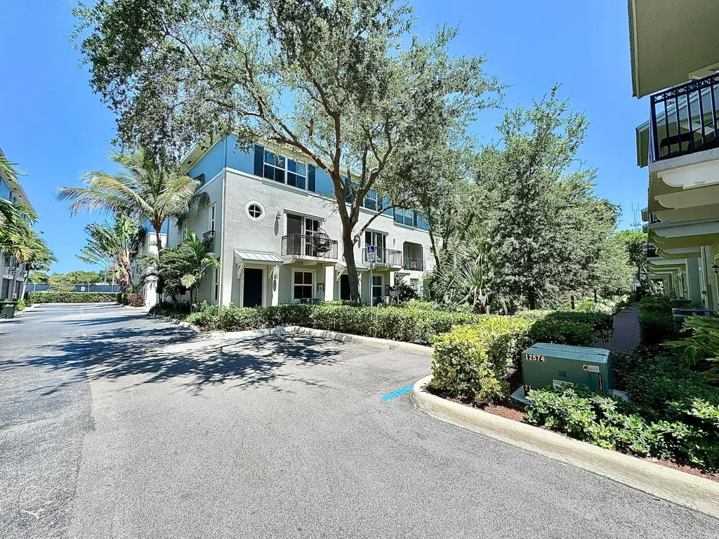 326 NW 1st Street Delray Beach FL 33444