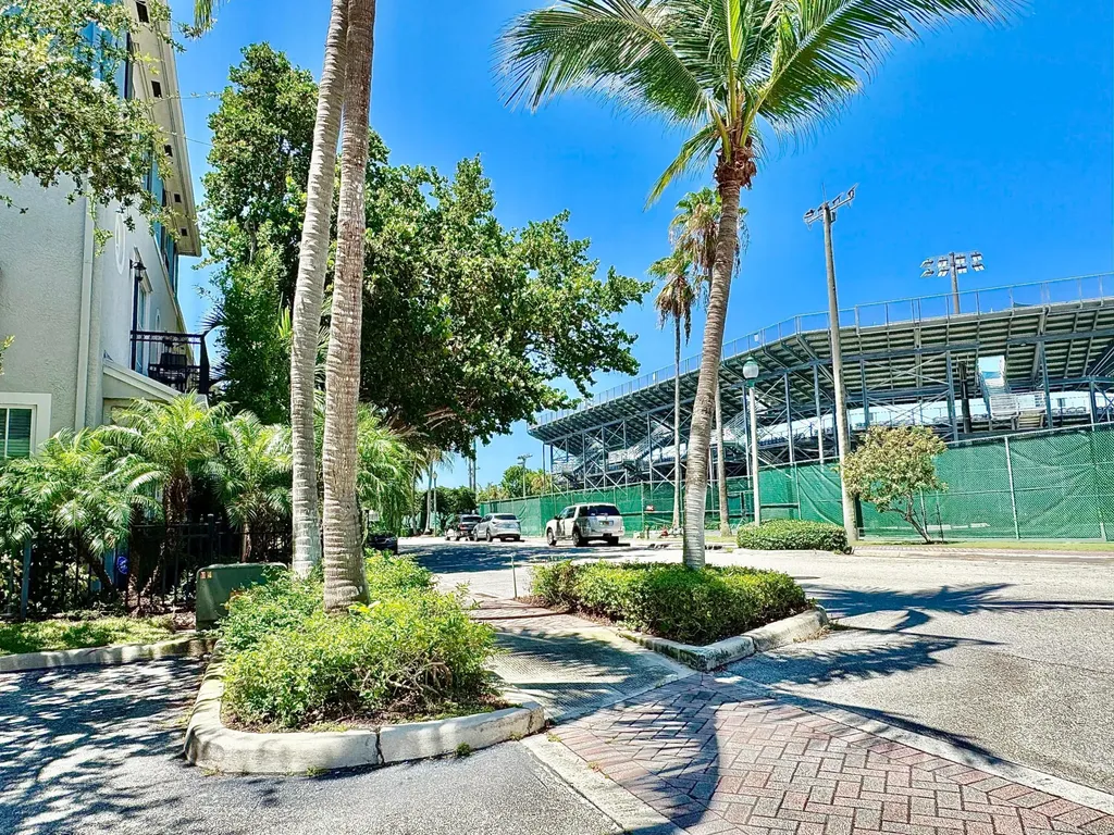 326 NW 1st Street Delray Beach FL 33444