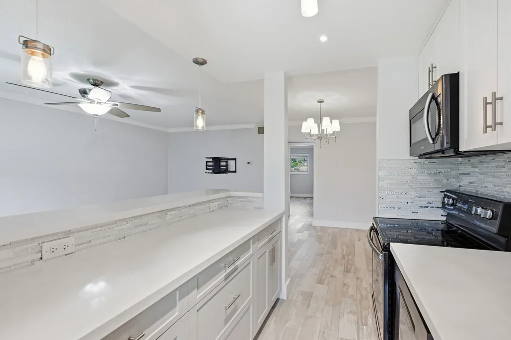 2110 NE 42nd Street Lighthouse Point FL 33064