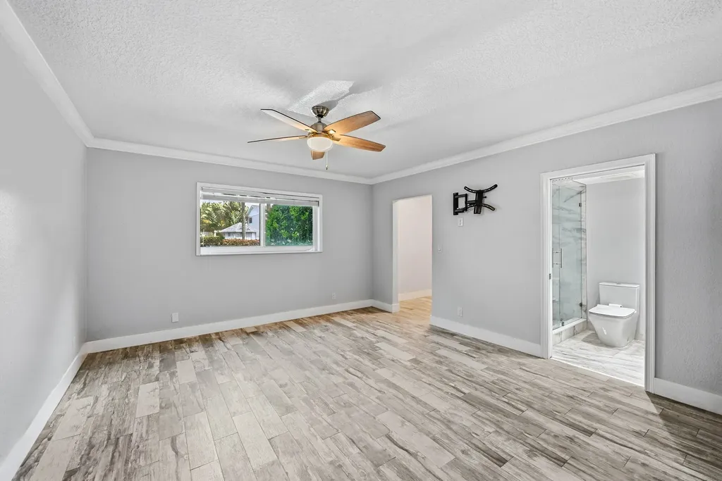 2110 NE 42nd Street Lighthouse Point FL 33064