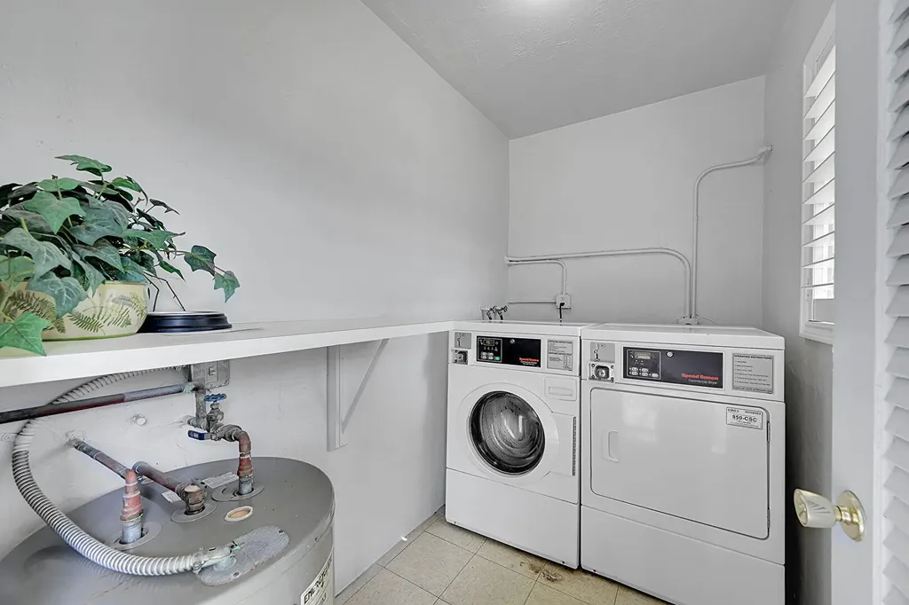 2110 NE 42nd Street Lighthouse Point FL 33064