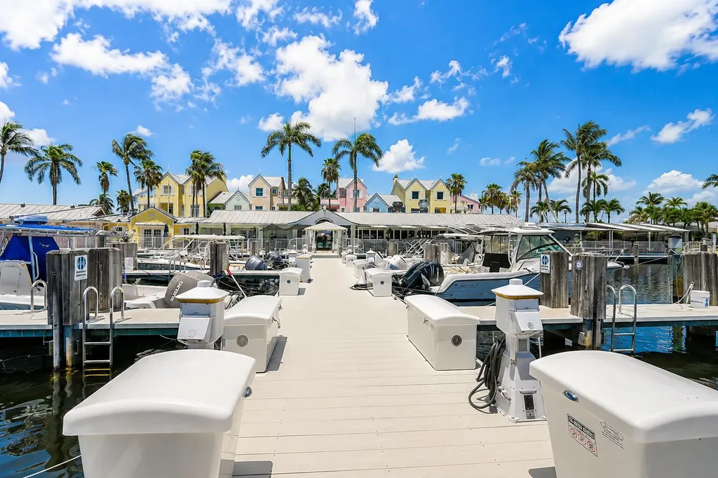 2110 NE 42nd Street Lighthouse Point FL 33064