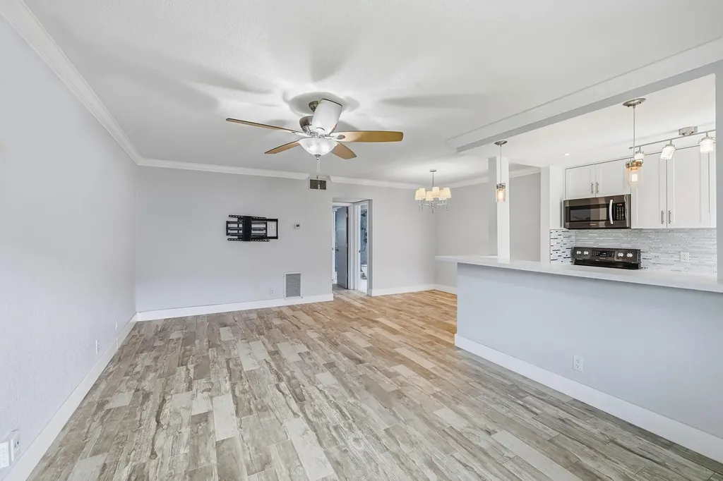 2110 NE 42nd Street Lighthouse Point FL 33064